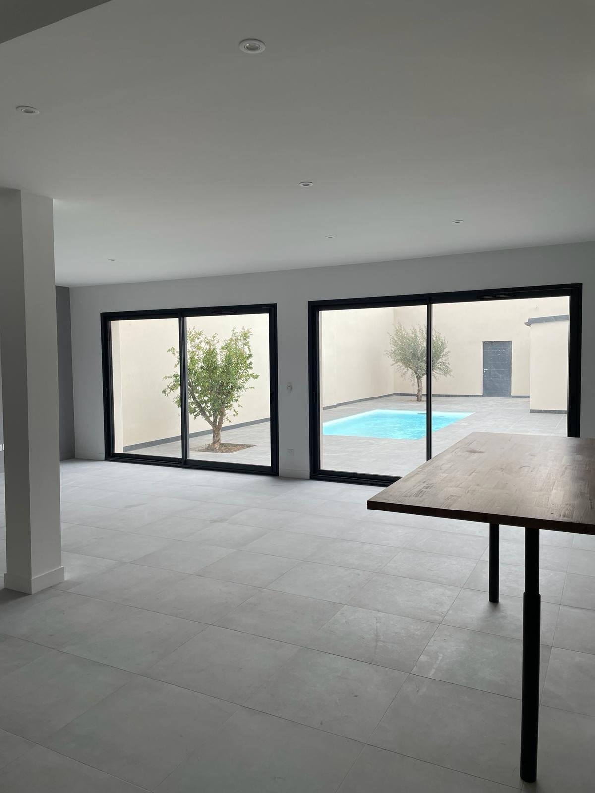 Fenêtres en aluminium et PVC sur Villa neuve